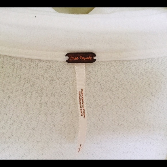 FREE PEOPLE Lois Tie Front Long Sleeve Blouse With V Cut Ivory White Size Small - Picture 9 of 11